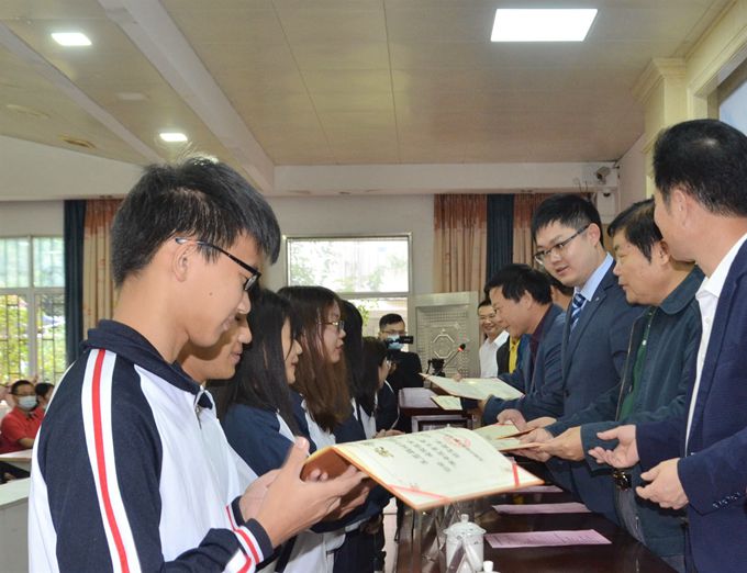 3_副本.jpg 3_副本.jpg